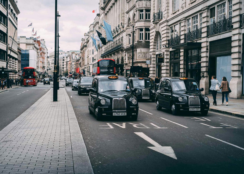 tourist-travel-london